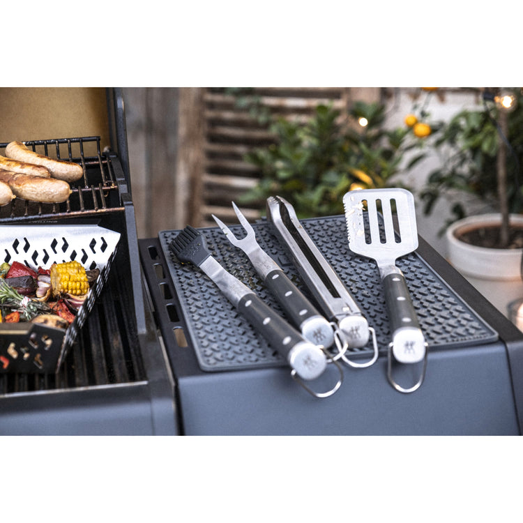 BBQ Tools & Accessories