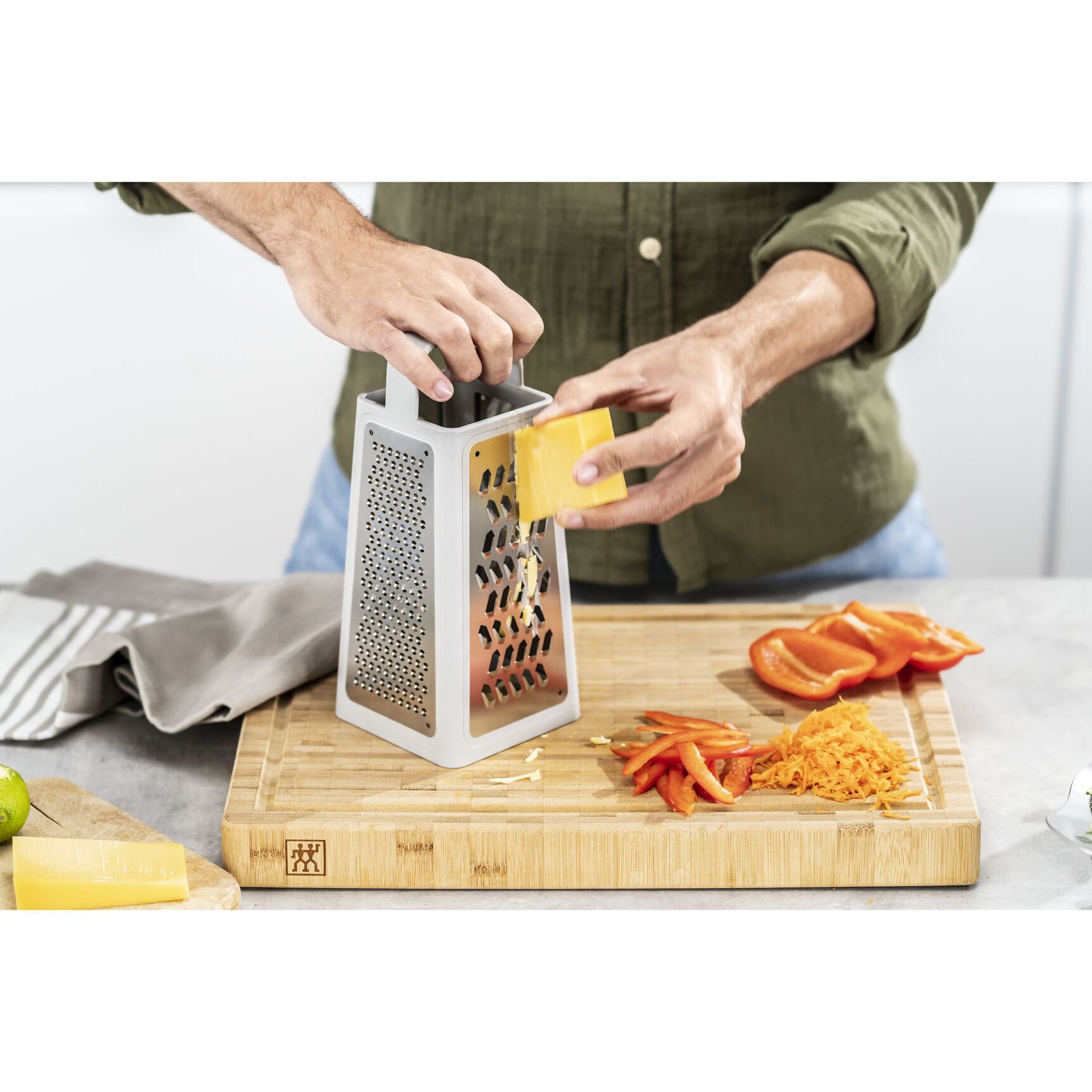 ZWILLING - Z Cut Tower Grater - Grey - 6 in 1